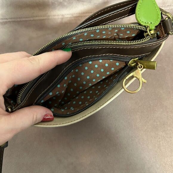 Chala Vegan Leather Small Daisy Flower Button Crossbody Purse Bag Boho - Picture 8 of 10